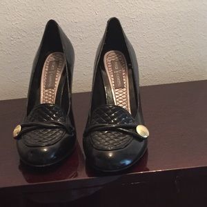 Vince Camuto pumps